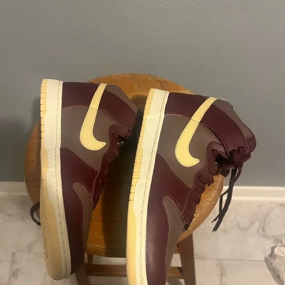 Nike Dunk High Plum Eclipse ladies size 12 fits men size 10.5 - Picture 2 of 6